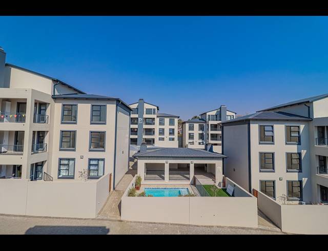 2 BEDROOM APARTMENT RENTED IN RIVONIA